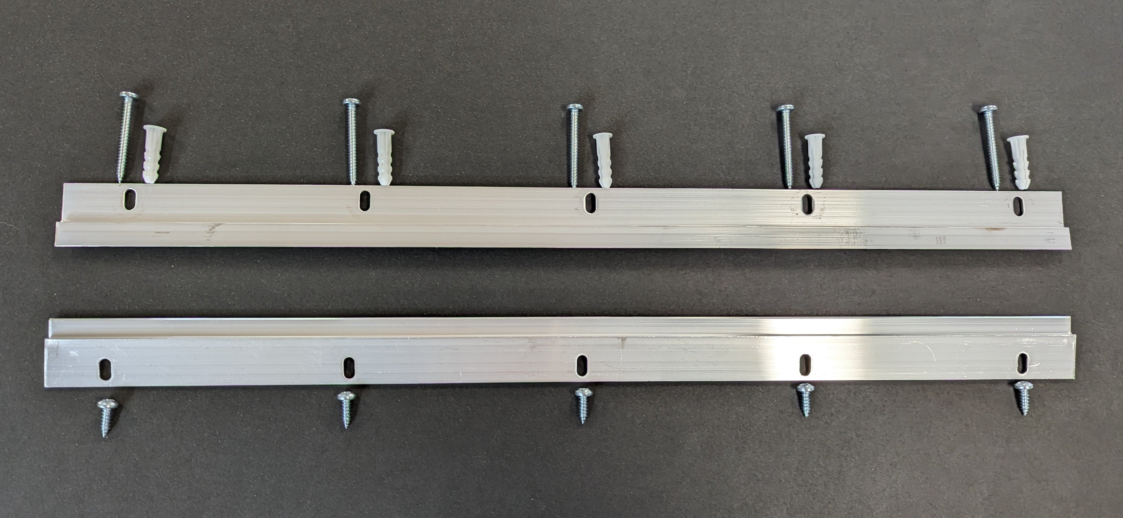 18 inch Heavy Duty Cleat/French Cleat/Z-bar holds heavy Mirrors